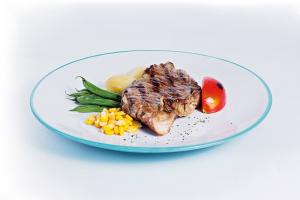 Gorry Gourmet Whips Up Healthy, Tasty Food