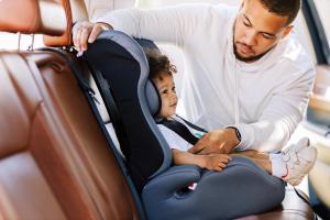 Kidmoto Brings Safe, Reliable Airport Car Service with Car Seats to More Areas | Mommy Poppins - Things to Do with Kids