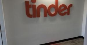 A Tinder bot scam is promising users Verified accounts