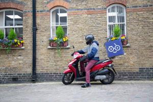 UK’s first C2C courier launches in London - Parcel and Postal Technology International