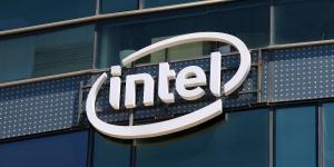 Intel strikes landmark deal to make ARM-based chipsets