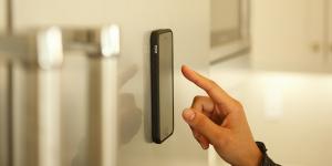 This Anti-Gravity iPhone Case lets you go hands-free anywhere