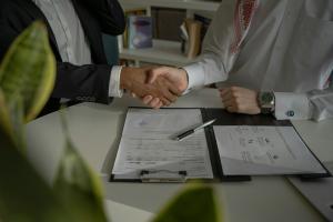 Private Lender vs Mortgage Broker | Bancaverse™