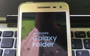Samsung's next bonkers Android flip-phone is pictured in latest leaks
