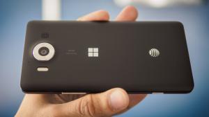 Lenovo won't make Windows 10 phones due to Microsoft's commitment issues
