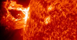 White House puts $50M in small satellites, signs order to mitigate space-weather events