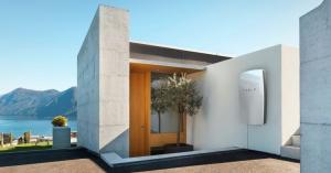 How to watch Tesla’s solar roof unveiling live