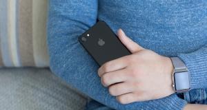 iPhone owners tend to be more superficial than Android users