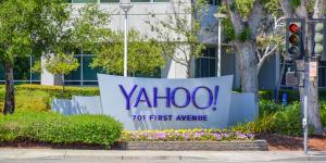 Yahoo's billion-user database reportedly sold for just $300,000