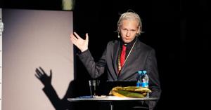 WikiLeaks mulls building a dox database of verified Twitter users
