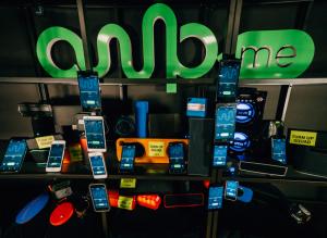 AmpMe is a party in your pocket that connects multiple Bluetooth speakers or phones