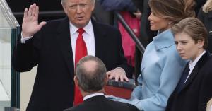 Trump is apparently still using his unsecured Android phone