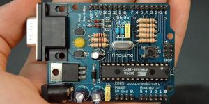 Turn into a robotics mastermind with the 2017 Arduino Starter Kit and Course Bundle (84% off)