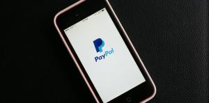 PayPal takes aim at banks with new acquisition