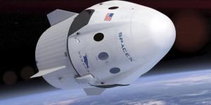 SpaceX is flying two tourists to the moon in 2018