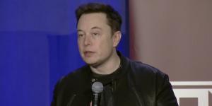 Elon Musk promises to fix South Australia's electricity woes in 100 days