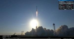 SpaceX successfully re-launches an orbital Falcon 9 rocket for the first time