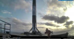 SpaceX’s reused Falcon 9 rocket nails the landing for a second time