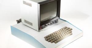 Steve Jobs’ custom Apple I and other historic machines are on display at Seattle museum