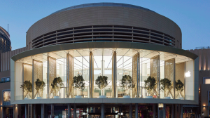 Apple’s new ‘Dubai Mall’ has massive motorized solar wings