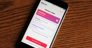 Apple’s services business grows 18% as iPhone sales stall
