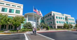 Apple releases new job creation numbers, says it’s already responsible for 2 million U.S. jobs