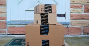 Amazon drops its free shipping minimum to $25, undercutting Walmart