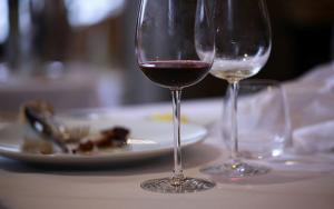 HelloFresh is launching a wine club, taking a page from the Blue Apron playbook