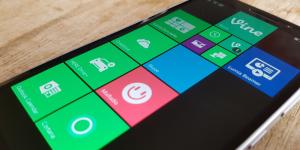 Why Microsoft isn't the smartphone leader it should be