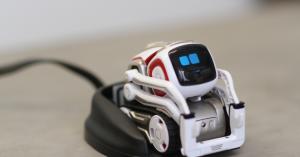 Anki’s Cozmo gets a free update aimed at helping kids learn to code