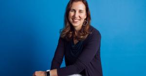 Intercom lands former Intuit exec Karen Peacock as its new COO
