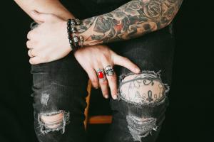 Who has the most tattoos? - Dalia Research