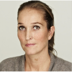 Suzanne Dwinger