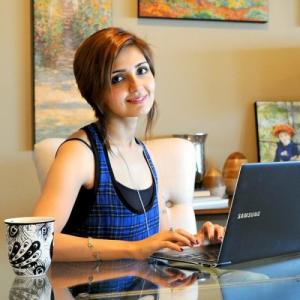 Mona Akmal