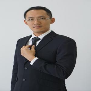 Oliver Chen