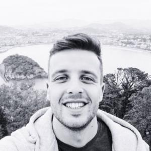 Roger Fernandez Guri