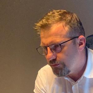Levente Szakács